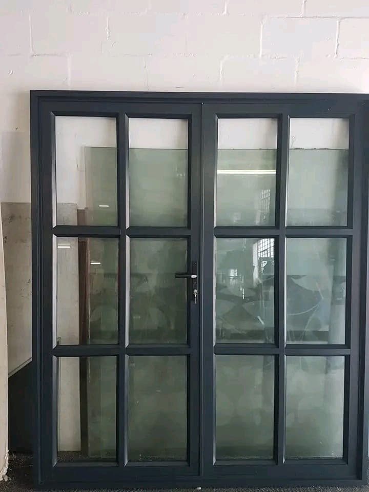 Double hinge doors