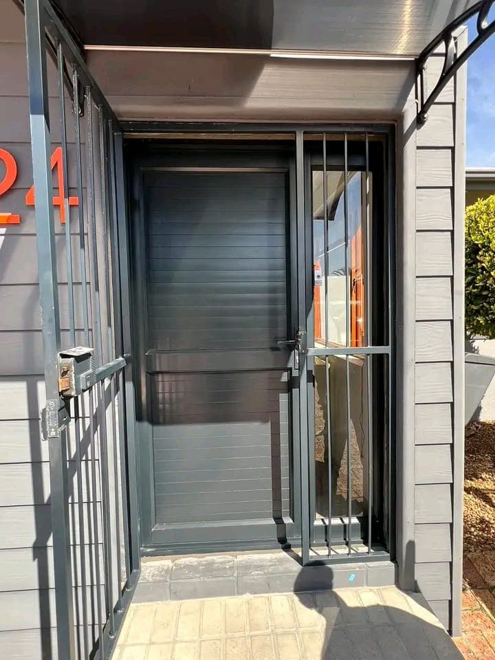 Entrance doors