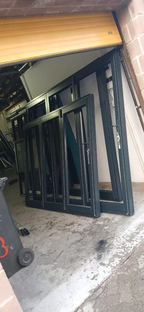 Stacking & folding windows