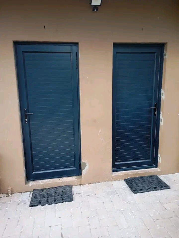 Standard & stable doors